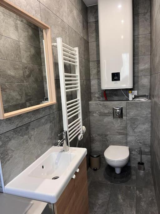 Le Pressense Apartment Vénissieux Екстериор снимка